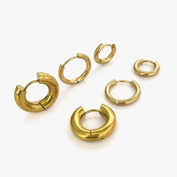 3 pair God Glossy Hoop Earrings - Picture 4 of 4